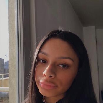 Baby-sitter in Vanves: Alycia