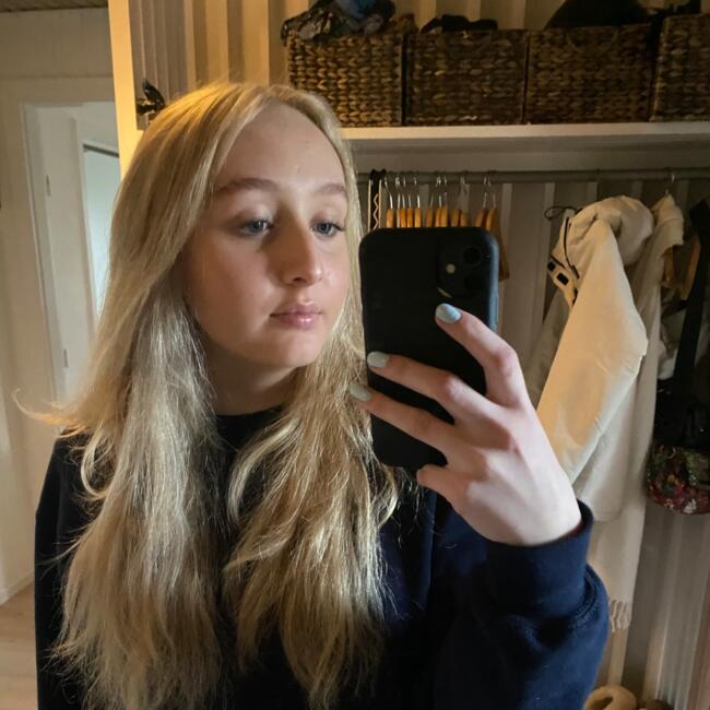Babysitter in Horsens: Laura