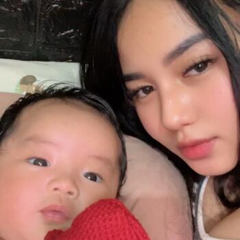 Lowongan pekerjaan babysitting di Kota Bekasi: lowongan pekerjaan babysitter Vira