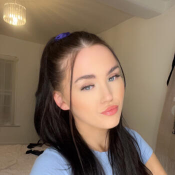 Babysitter in Bedford: Shannon