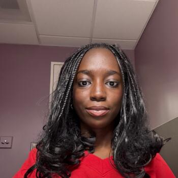 Niñera en Raleigh: Nadiya