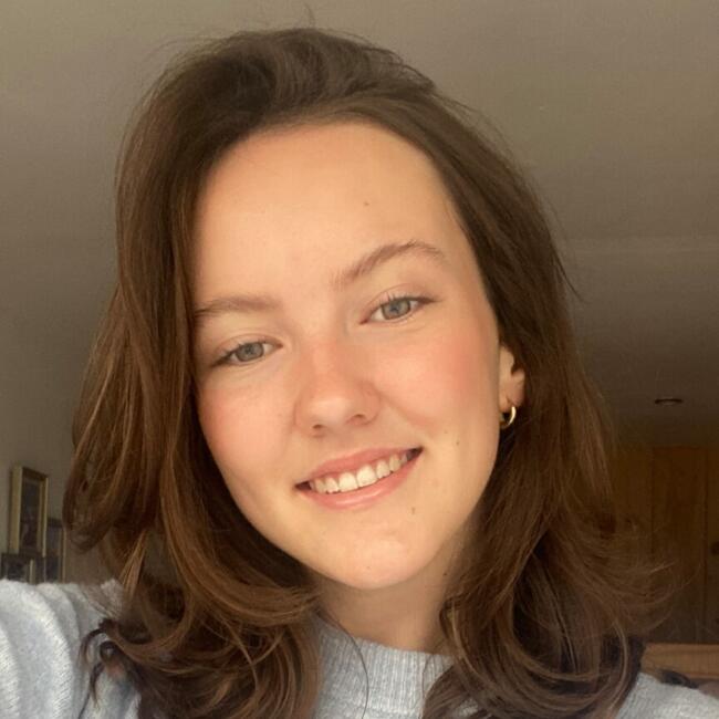 Babysitter in Nice: Julie