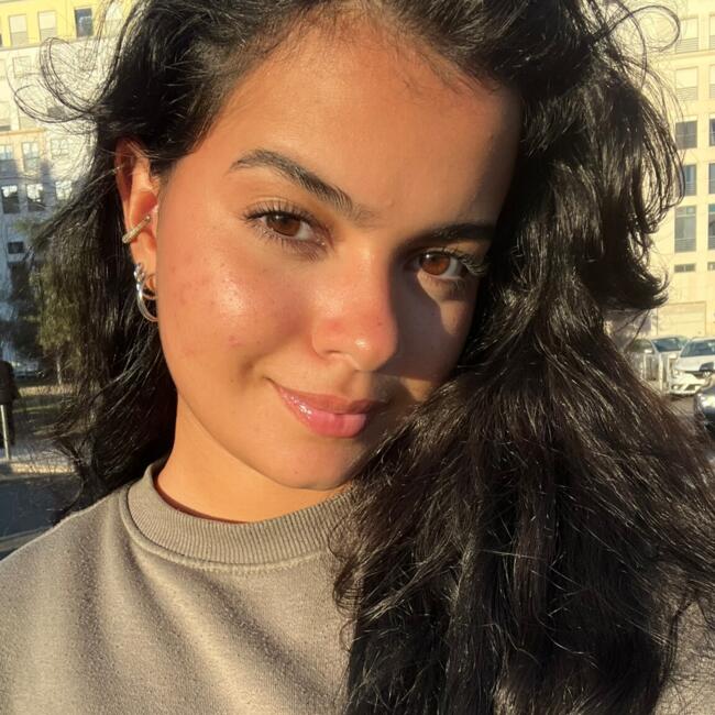 Babysitter in Loures: Emmily Muryel