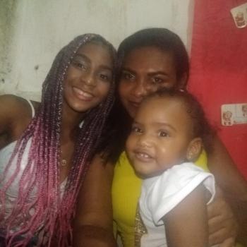 Babá em Salvador: Vanessa Queiroz