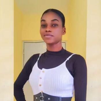 Niñera en Santo Domingo Este: Stephanie