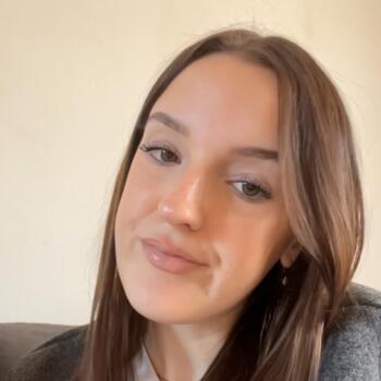 Baby-sitter Villereversure: Laura