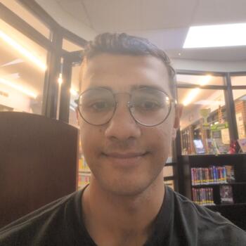 Babysitter Ridgefield: Hassan