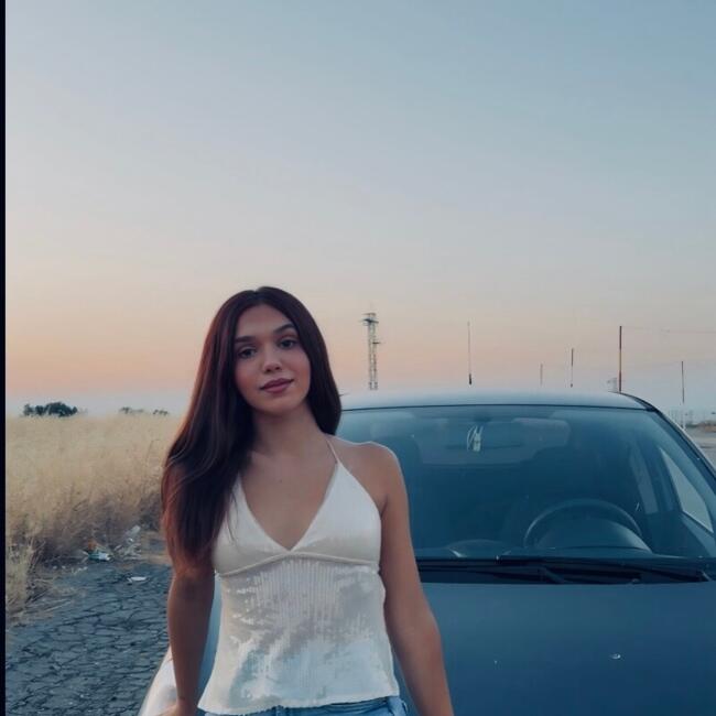 Babysitter in Oliva de Mérida: Sheila