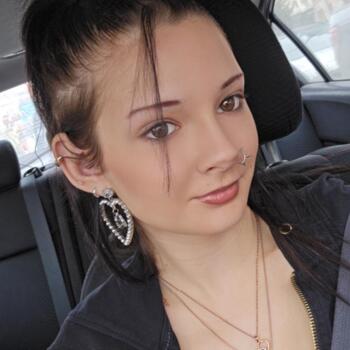 Baby-sitter in Winnipeg: EMMA