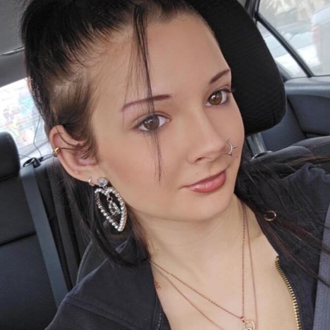 Baby-sitter in Winnipeg: EMMA