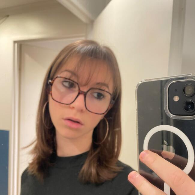 Babysitter in Paris: Abigaël