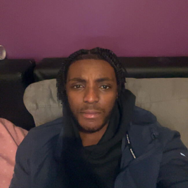 Babysitter in Villeneuve-le-Roi: Achim