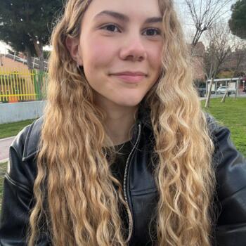 Babysitter in Madrid: Ainhoa