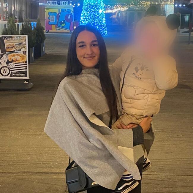 Babysitter in Saint-Etienne: Anissa