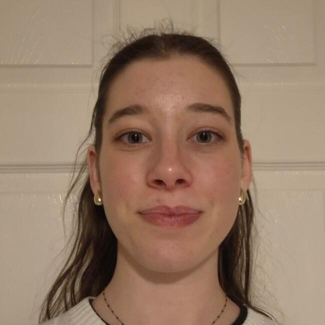 Babysitter in Ipswich: Lola