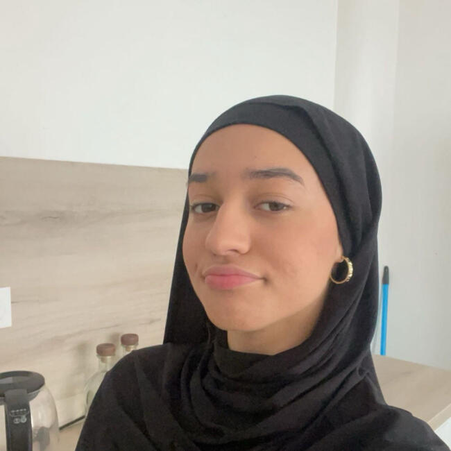 Babysitter in Aubervilliers: Meriem