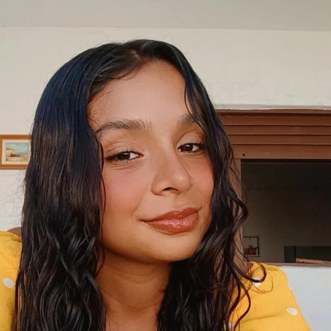 Babysitter in Natal: Amanda