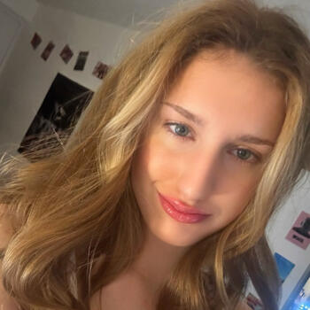 Babysitter in Harwich: Poppy
