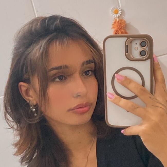 Babysitter in São José dos Campos: Larissa
