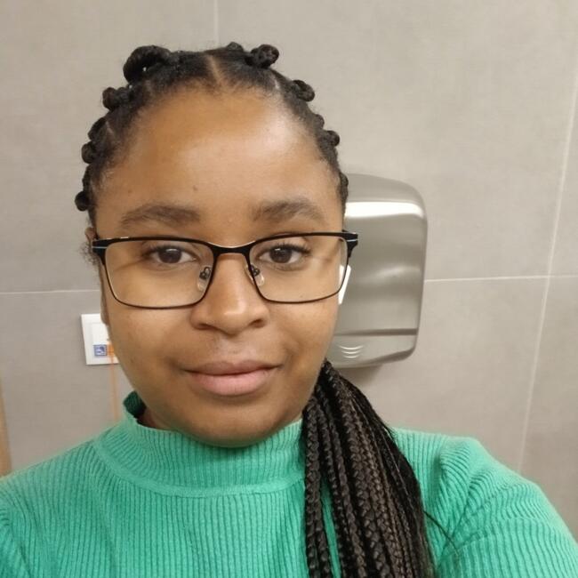 Babysitter in Sintra: Raquel