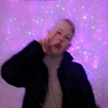 Babysitter in Manchester: Roisin