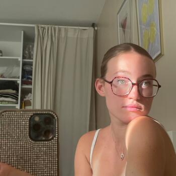 Babysitter in Hyères: Justine