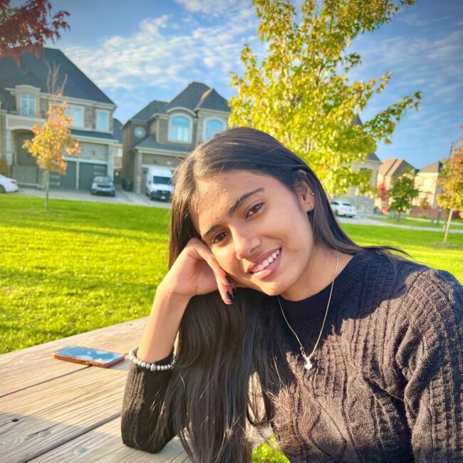 Babysitter in Hamilton: Sharanpreet