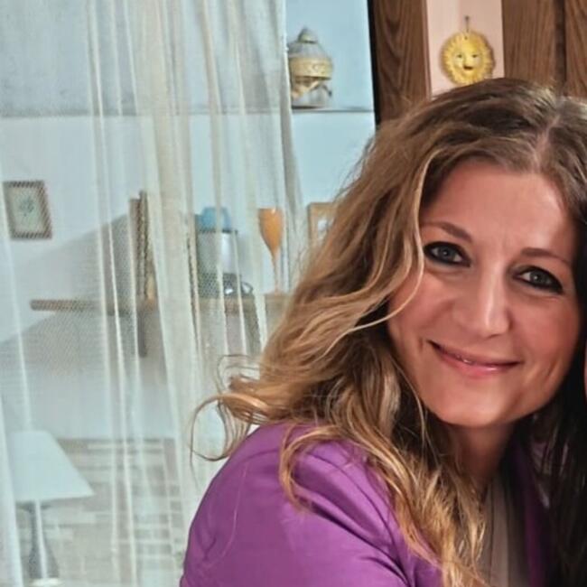 Babysitter in Valverde: Roberta