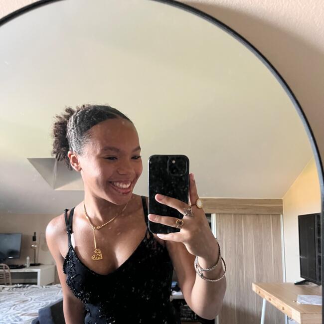 Babysitter in Marseille: Tahis