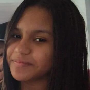 Babysitter in Palhoça: Giovana