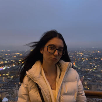 Babysitter in Orly: Tania