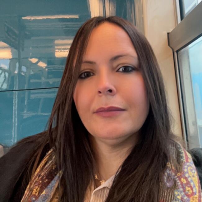 Babysitter in Le Thillay: Raja