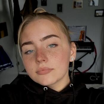 Babysitter Leverkusen: Celine