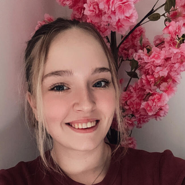 Babysitter in Florennes: Brianna