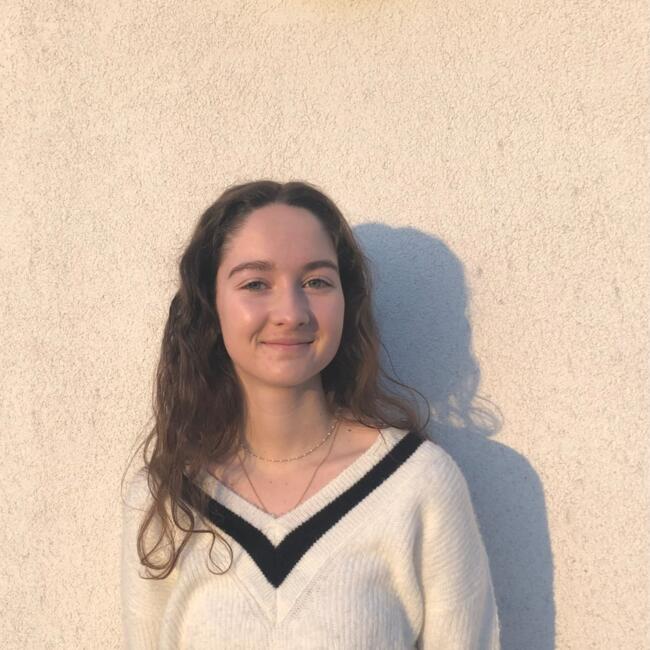 Babysitter in Poitiers: Jeanne