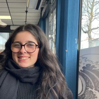 Babysitter in Les Sables d'Olonne: Alice