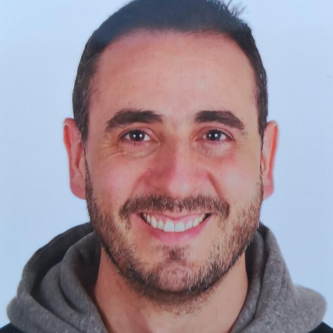 Trabajo de canguro en Granada: Javier