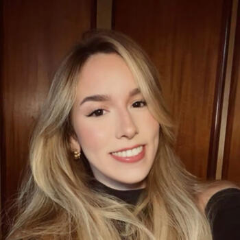 Babysitter in Valinhos: Júlia Faria