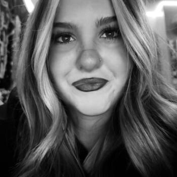 Babysitter in Menifee: Bailey