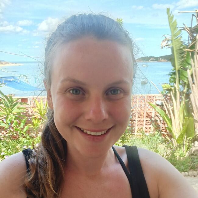 Babysitter in Alice Springs: Laura