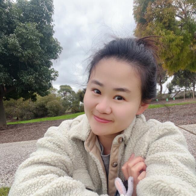 Babysitter in Adelaide: Yunan