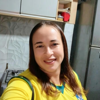 Babysitter in Belém: Tathiane