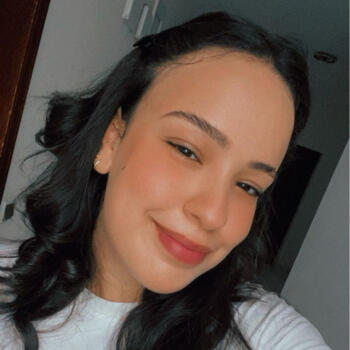 Babysitter in Kenitra: Hajar