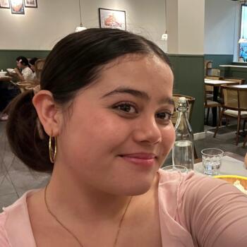 Babysitter in Rolleston: Izzy