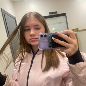 Babysitter in Helsinge: Vanessa