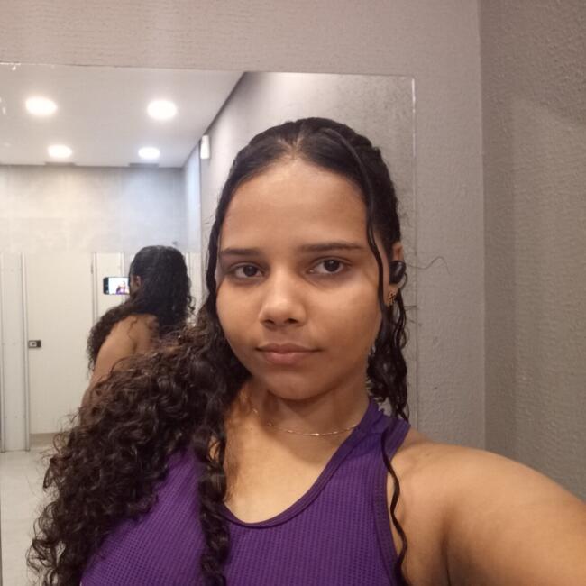 Babá em Cuiabá: Sarah Vitória