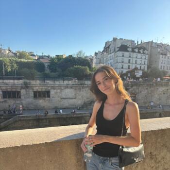 Babysitter in Colombes: Chloé
