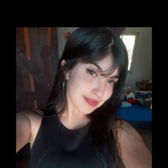 Babysitter in Almirante Brown: Juli