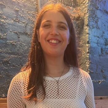 Babysitter em Lavos: Diana