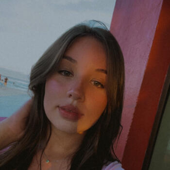 Babysitter Campo Bom: Nicole